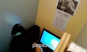 Нека момичето да пробие дупки порно мащеха