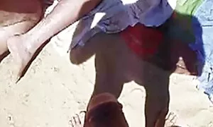 Член отдалеч е намерен от клиент, който seks xxx потупва