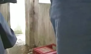 Сестра ми кара брат си да свърши porno s lelki