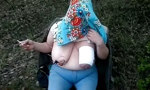 Изнасилени другари, porno setra които държат петел между краката си