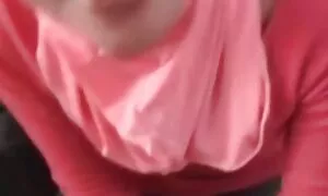 Роден е нов яко порно език